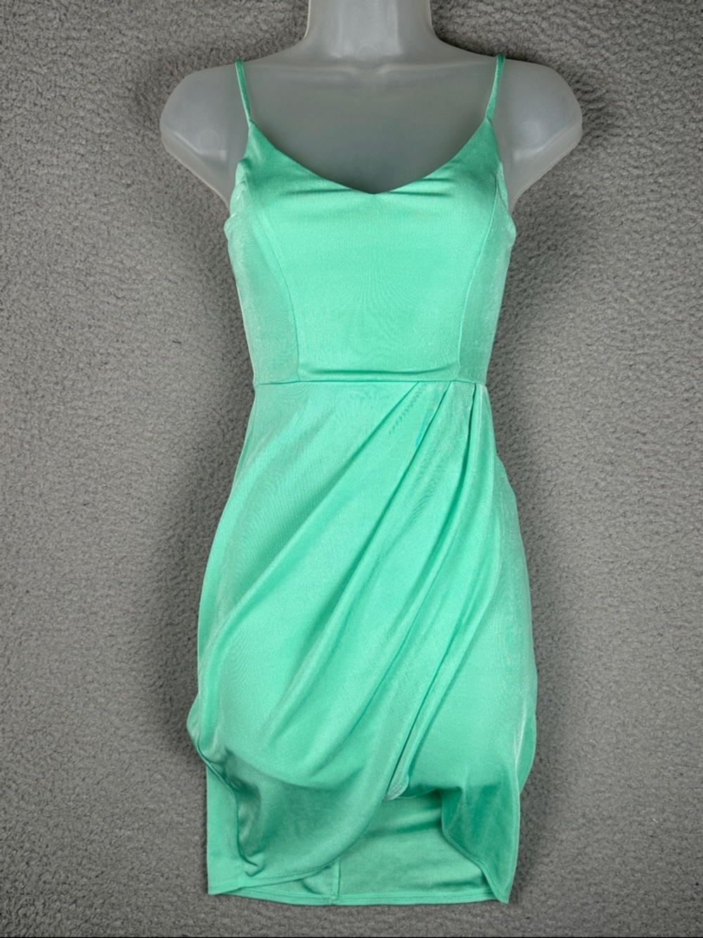 Cherie Mint Green Faux Wrap Bodycon Mini Dress XS Tulip Hem Vacation Coquette